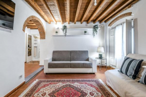 Hoslty-Suite l'Arancio-Enjoy the Historical Center